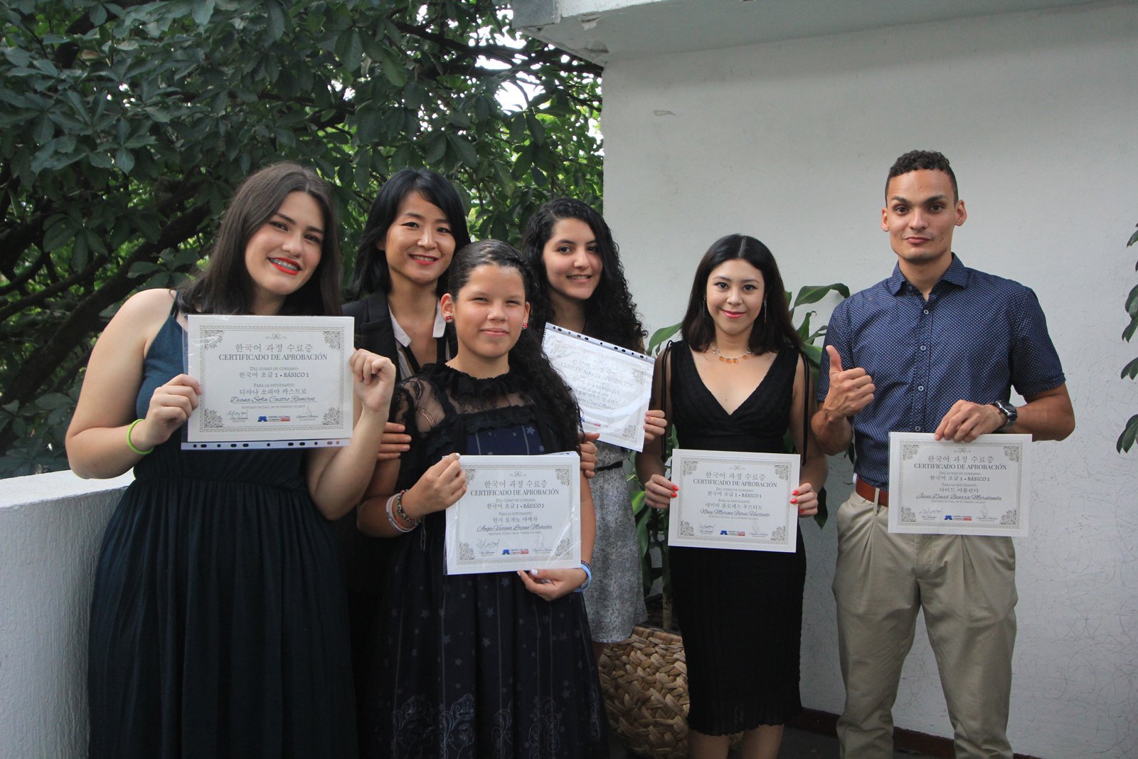 Primera ceremonia de certificados de coreano