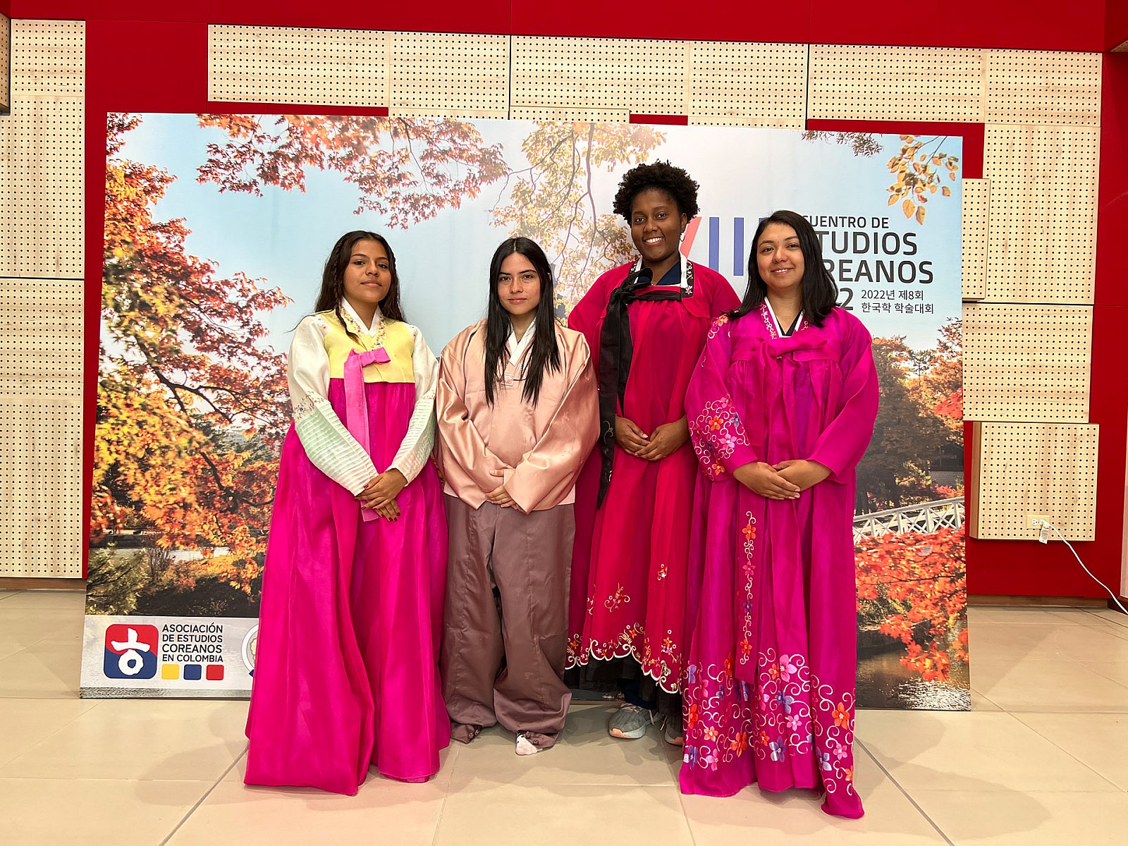 VIII Encuentro de estudios coreano - Hanbok