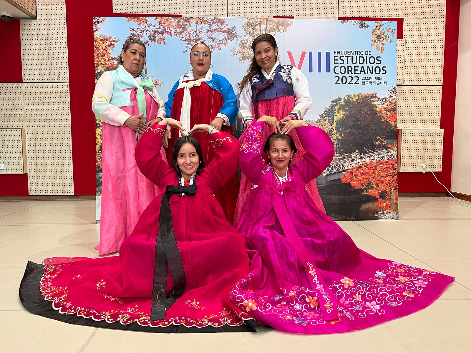 VIII Encuentro de estudios coreano - Hanbok