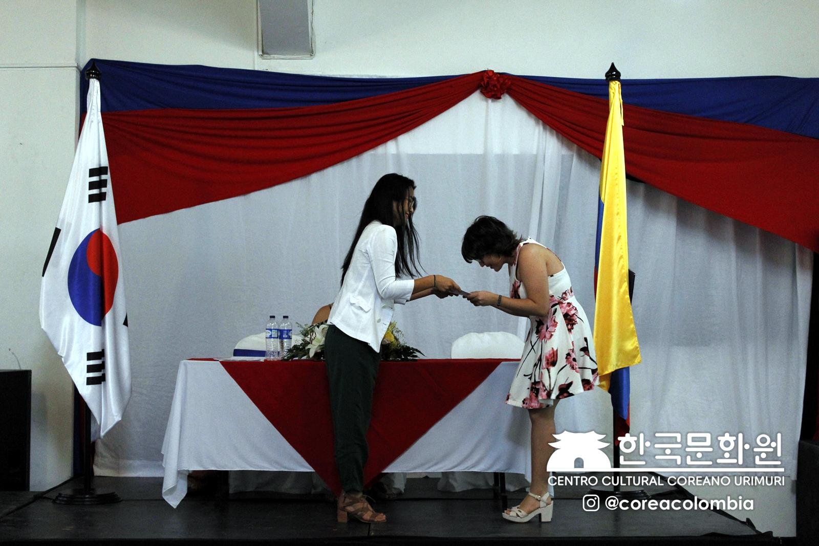 Ceremonia certificados de coreano